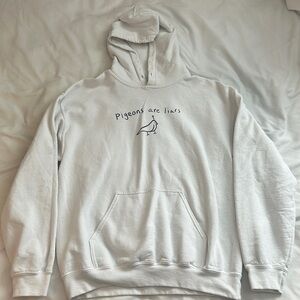 Birds Aren’t Real “Pigeons are liars” Sweatshirt